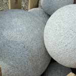 Steinkugeln Brannenburger Nagelfluh, Granit