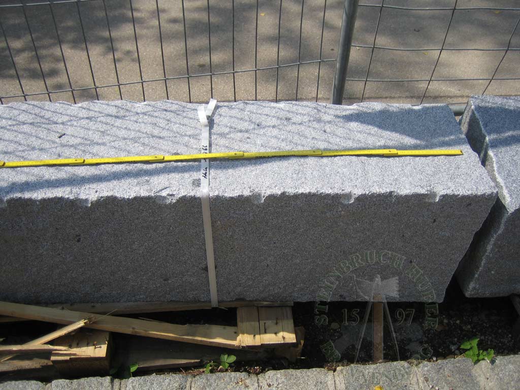 Sitzblöcke Granit H-50 GSP